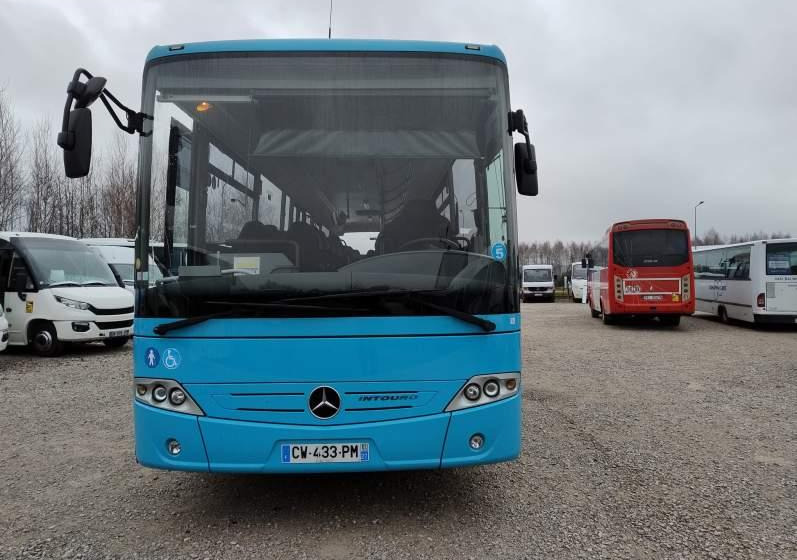 Mercedes-Benz INTOURO M/L - Autobus příměstský: obrázek 2 Mercedes-Benz INTOURO M/L - Autobus příměstský: obrázek 2