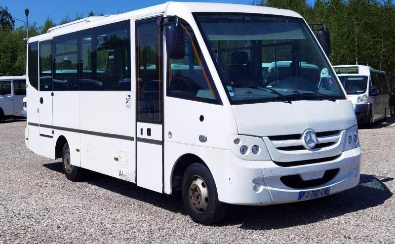 Mercedes-Benz Mediano Vario *klima* - Autobus příměstský: obrázek 1 Mercedes-Benz Mediano Vario *klima* - Autobus příměstský: obrázek 1