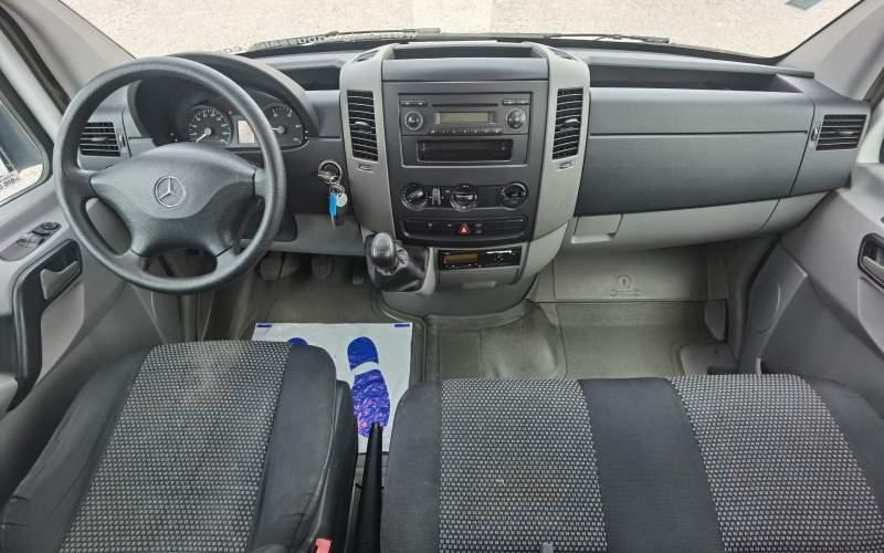 Interior photo 1: Autobus příměstský Mercedes-Benz Sprinter 511 Transfer