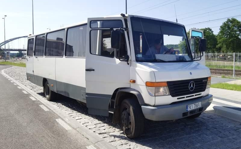 Mercedes-Benz Vario 814D 38+12 - Autobus příměstský: obrázek 2 Mercedes-Benz Vario 814D 38+12 - Autobus příměstský: obrázek 2
