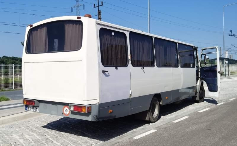 Mercedes-Benz Vario 814D 38+12 - Autobus příměstský: obrázek 4 Mercedes-Benz Vario 814D 38+12 - Autobus příměstský: obrázek 4