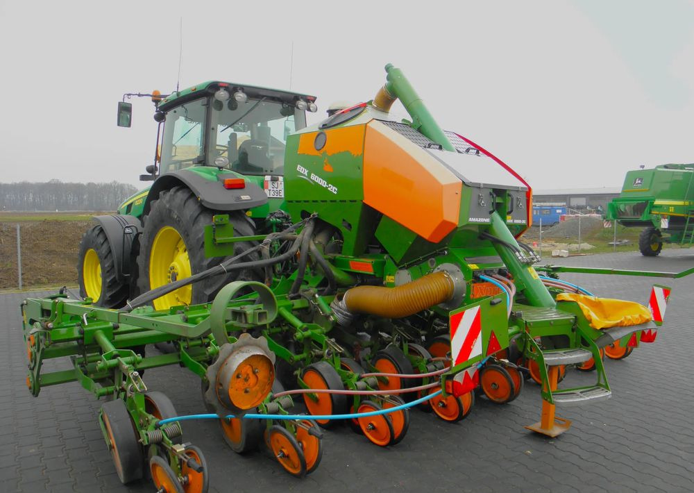 Amazone EDX 6000-2C Xpress 8 rzedowy, Nie Malowany, Stan Bardzo Dobry - Secí stroj: obrázek 2 Amazone EDX 6000-2C Xpress 8 rzedowy, Nie Malowany, Stan Bardzo Dobry - Secí stroj: obrázek 2