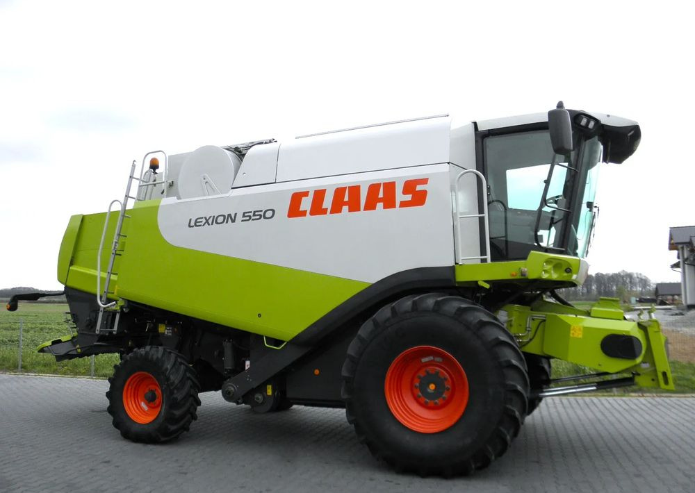 Claas Lexion 550 2008 Rok, Nowsza Wersja, Nie Malowany, Stan Idealny - Sklízecí mlátička: obrázek 2 Claas Lexion 550 2008 Rok, Nowsza Wersja, Nie Malowany, Stan Idealny - Sklízecí mlátička: obrázek 2