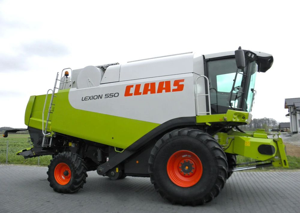 Claas Lexion 550 2008 Rok, Nowsza Wersja, Nie Malowany, Stan Idealny - Sklízecí mlátička: obrázek 4 Claas Lexion 550 2008 Rok, Nowsza Wersja, Nie Malowany, Stan Idealny - Sklízecí mlátička: obrázek 4