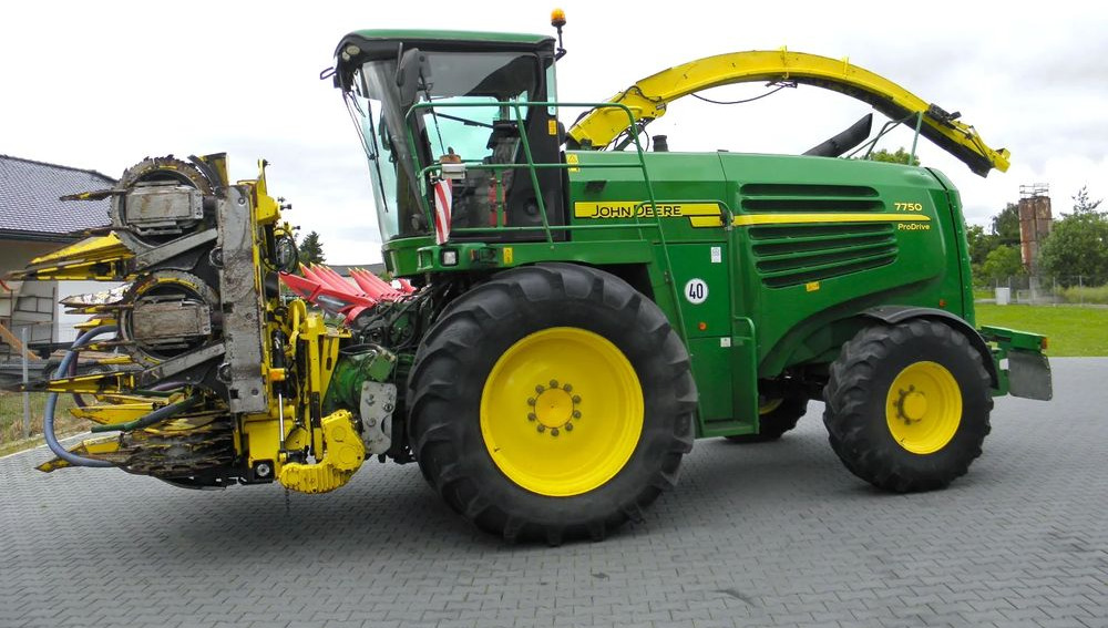 John Deere 7750 ProDrive 2008 Rok, +Kemper 375, +podbieracz do traw, Nie Malowany, Stan Bardzo Dobry - Sklízecí řezačka: obrázek 4 John Deere 7750 ProDrive 2008 Rok, +Kemper 375, +podbieracz do traw, Nie Malowany, Stan Bardzo Dobry - Sklízecí řezačka: obrázek 4