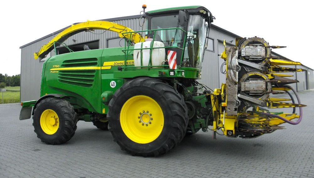 John Deere 7750 ProDrive 2008 Rok, +Kemper 375, +podbieracz do traw, Nie Malowany, Stan Bardzo Dobry - Sklízecí řezačka: obrázek 3 John Deere 7750 ProDrive 2008 Rok, +Kemper 375, +podbieracz do traw, Nie Malowany, Stan Bardzo Dobry - Sklízecí řezačka: obrázek 3
