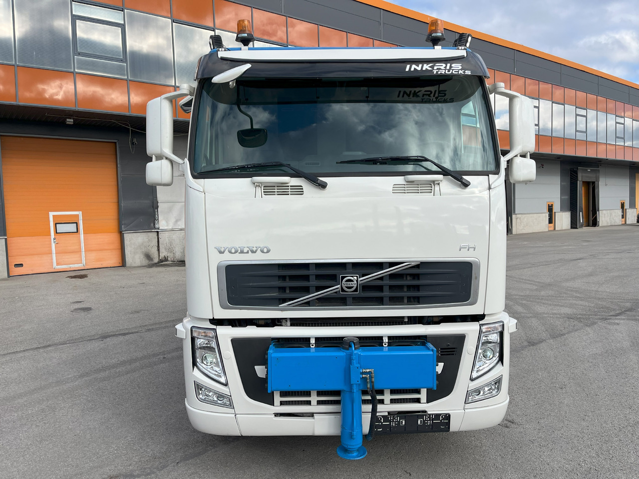 VOLVO FH 8x4 + Crane 48tm year 2006 + Jib + platform + tractor - Auto s hydraulickou rukou: obrázek 3 VOLVO FH 8x4 + Crane 48tm year 2006 + Jib + platform + tractor - Auto s hydraulickou rukou: obrázek 3