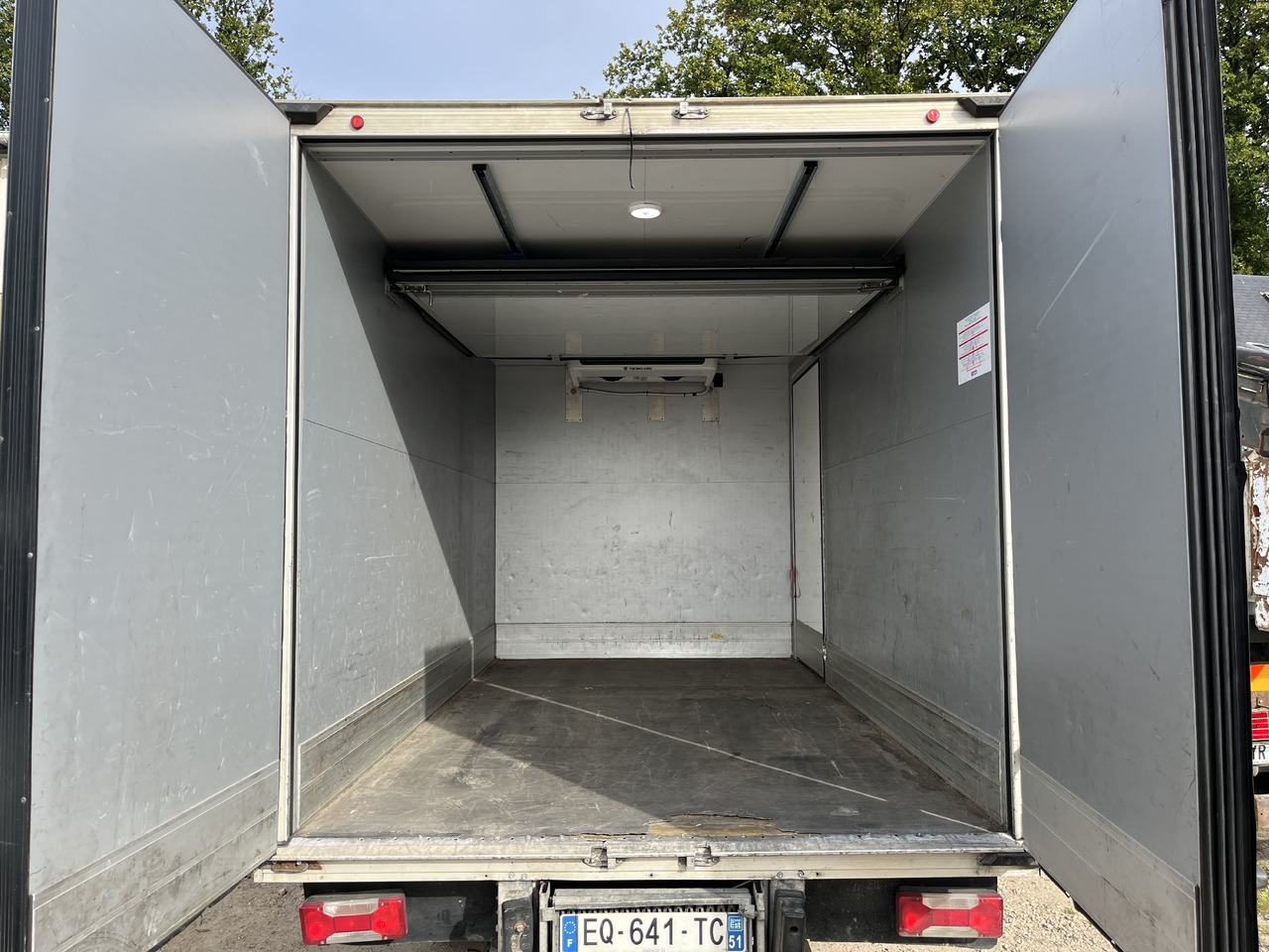 Iveco Daily 35-120 - Chladící dodávka: obrázek 2 Iveco Daily 35-120 - Chladící dodávka: obrázek 2