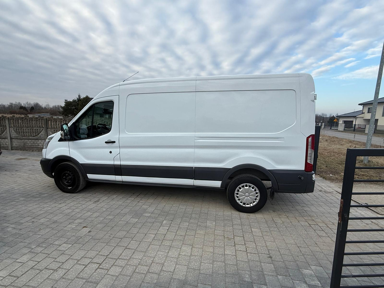 Ford Transit - Furgon: obrázek 2 Ford Transit - Furgon: obrázek 2