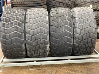 Michelin 18R22.5 (445/65R22.5) Michelin XS Extra Large - Pneumatiky pro Zemědělská technika: obrázek 1 Michelin 18R22.5 (445/65R22.5) Michelin XS Extra Large - Pneumatiky pro Zemědělská technika: obrázek 1