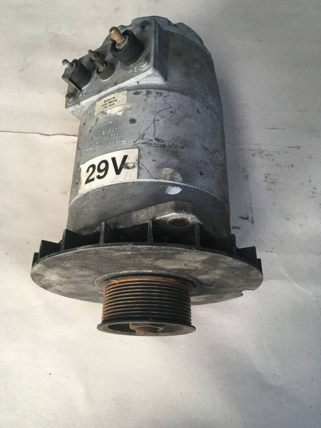 Bosch Bosch Lichtmaschine 180A 28V Bosch 0120689536 Generator Lima 0120689589 - Alternátor: obrázek 1 Bosch Bosch Lichtmaschine 180A 28V Bosch 0120689536 Generator Lima 0120689589 - Alternátor: obrázek 1