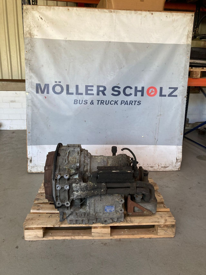 ZF Getriebe ZF 6HP 504 C 6HP504C 4182004003 MAN 81.33001-6660 81330016660 - Transmise pro Autobus: obrázek 1 ZF Getriebe ZF 6HP 504 C 6HP504C 4182004003 MAN 81.33001-6660 81330016660 - Transmise pro Autobus: obrázek 1