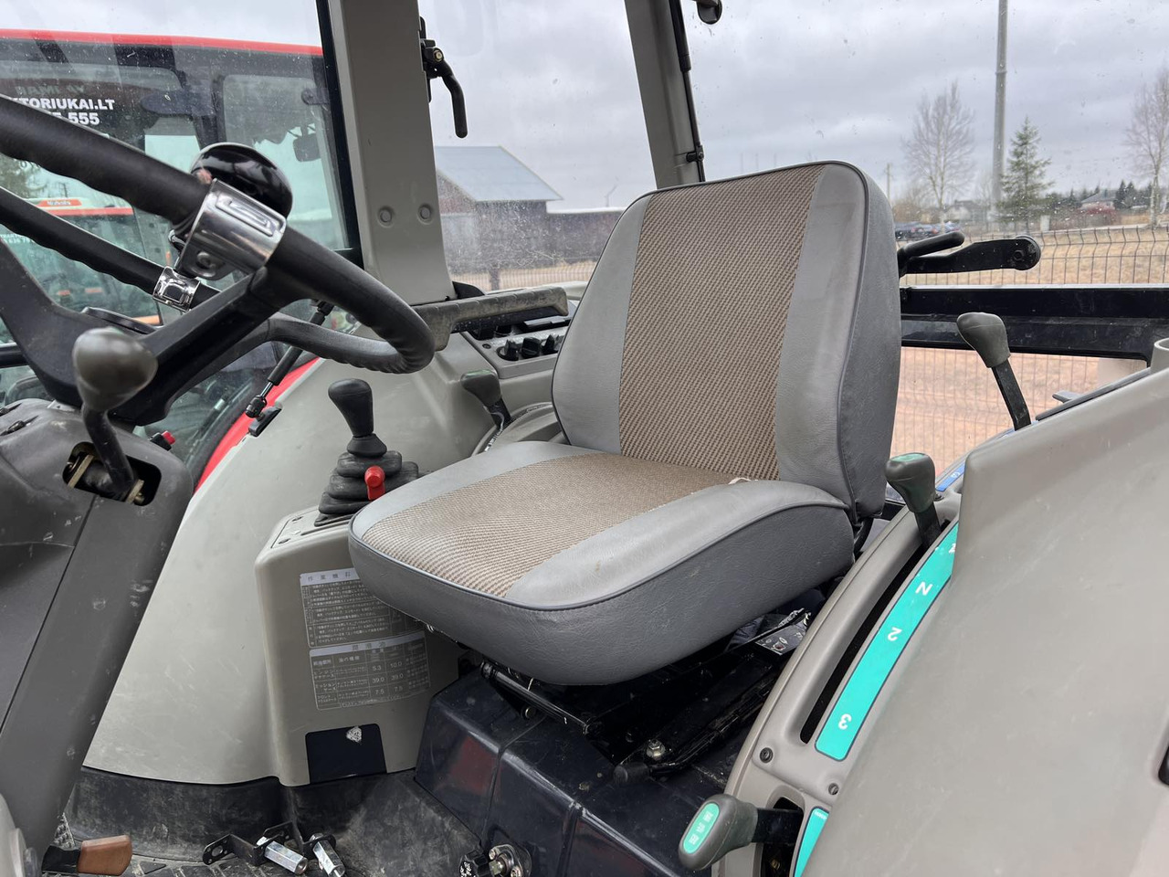 Yanmar US550 - Malotraktor: obrázek 3 Yanmar US550 - Malotraktor: obrázek 3
