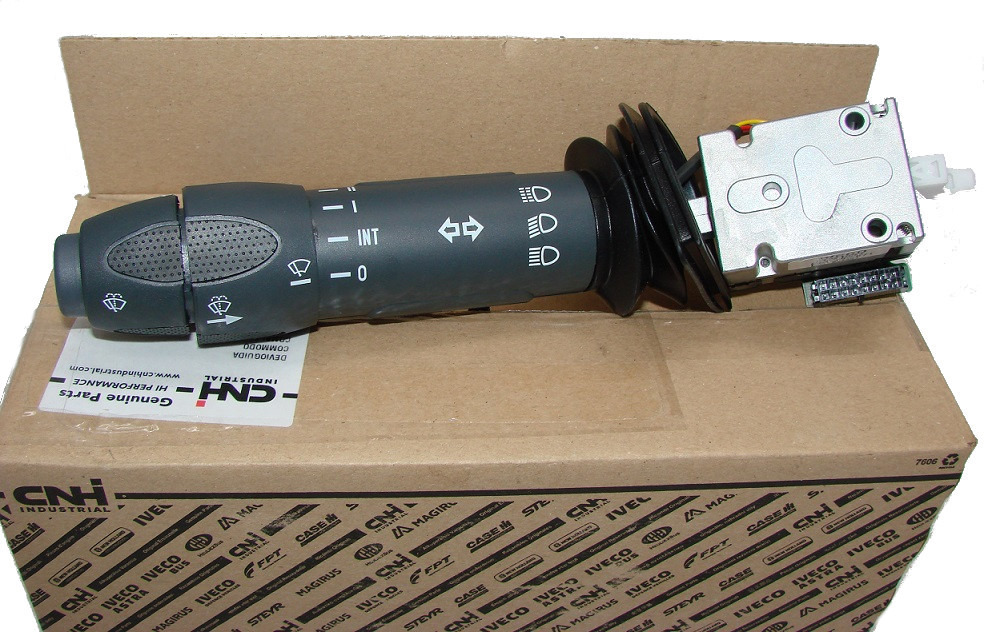 Iveco PRZEŁĄCZNIK ŚWIATEŁ IVECO STRALIS TRAKKER 41221035 - Kabina a interiér: obrázek 1 Iveco PRZEŁĄCZNIK ŚWIATEŁ IVECO STRALIS TRAKKER 41221035 - Kabina a interiér: obrázek 1