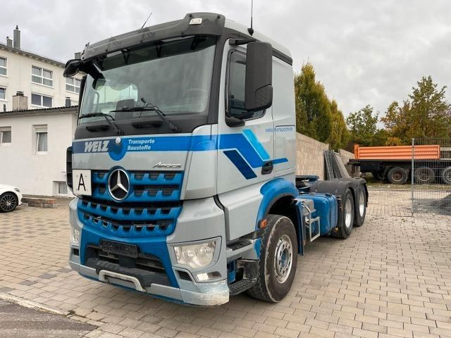 Mercedes-Benz Arocs 2643 Retarder * Euro 6 * Standheizung - Tahač: obrázek 1 Mercedes-Benz Arocs 2643 Retarder * Euro 6 * Standheizung - Tahač: obrázek 1