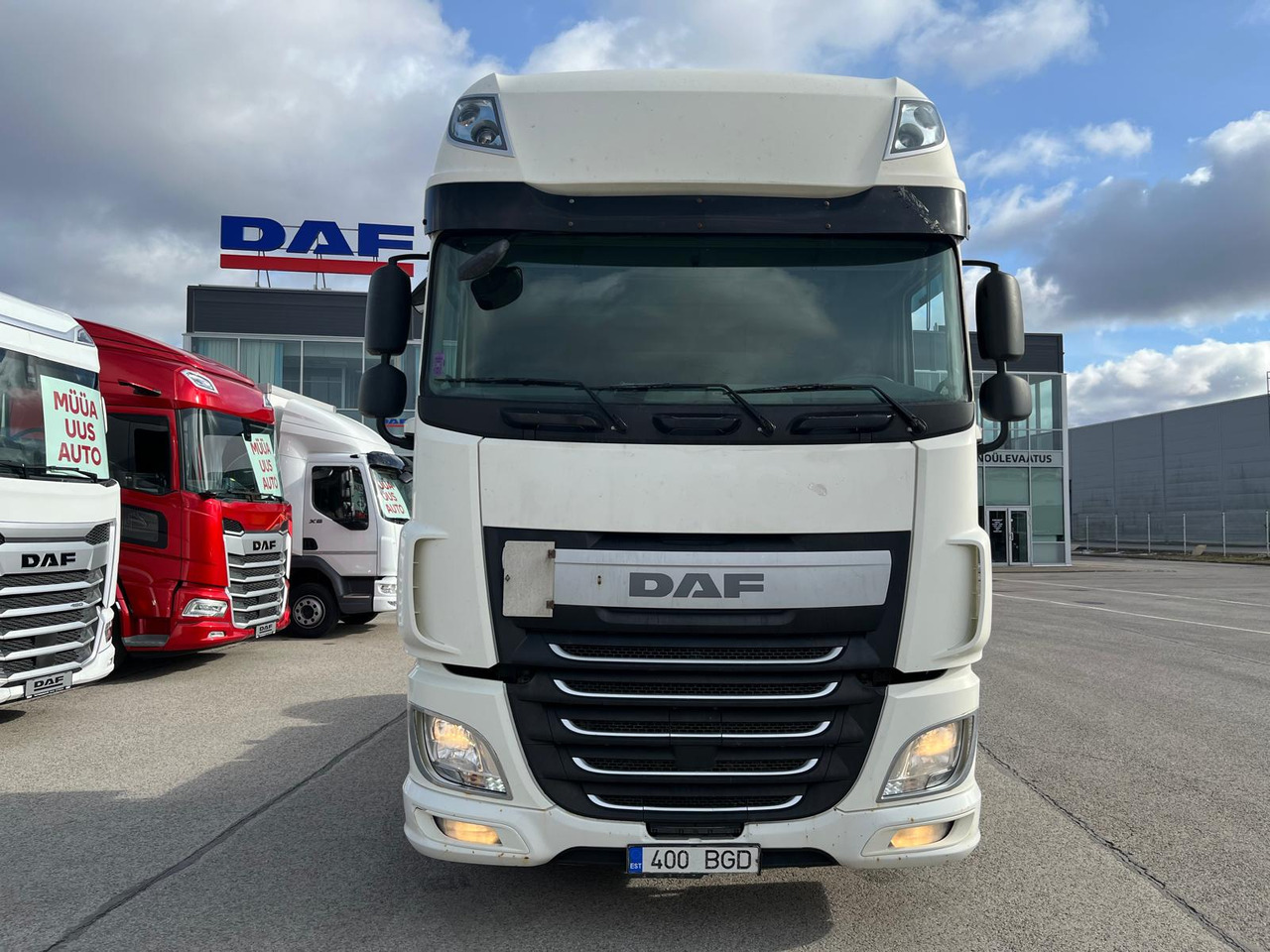 DAF XF460FT Manual - Tahač: obrázek 2 DAF XF460FT Manual - Tahač: obrázek 2