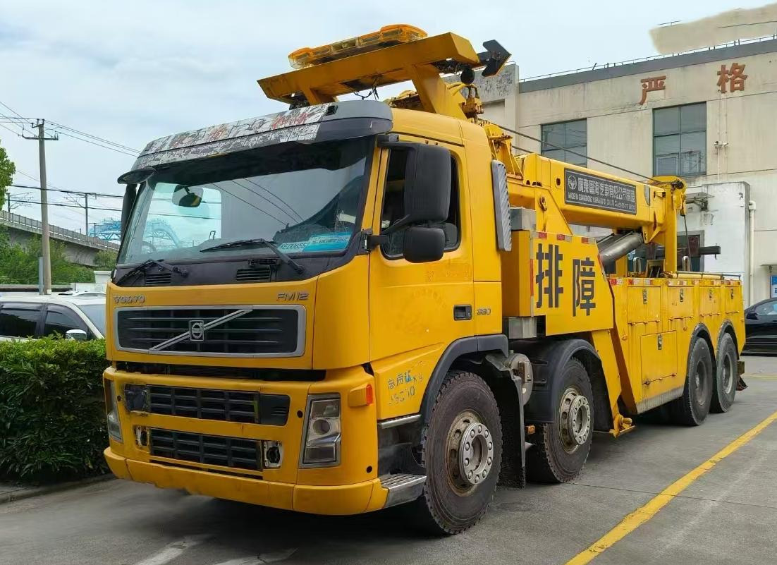 VOLVO FM12 - Odtahovka: obrázek 1 VOLVO FM12 - Odtahovka: obrázek 1