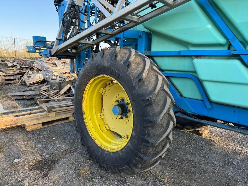 BERTHOUD MAXXOR 40 - Tažený postřikovač: obrázek 4 BERTHOUD MAXXOR 40 - Tažený postřikovač: obrázek 4