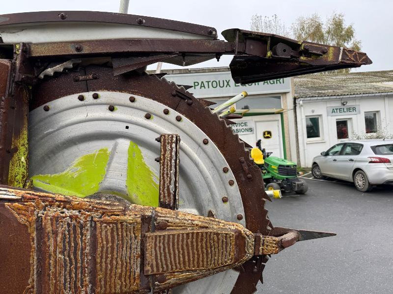 CLAAS RU600 - Adaptér na kukuřici: obrázek 4 CLAAS RU600 - Adaptér na kukuřici: obrázek 4