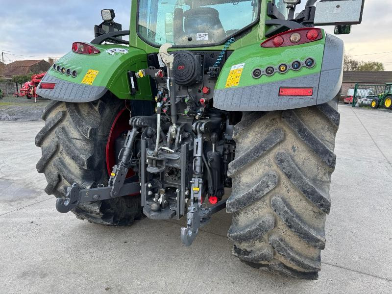 FENDT 724 PROFI PLUS - Traktor: obrázek 5 FENDT 724 PROFI PLUS - Traktor: obrázek 5