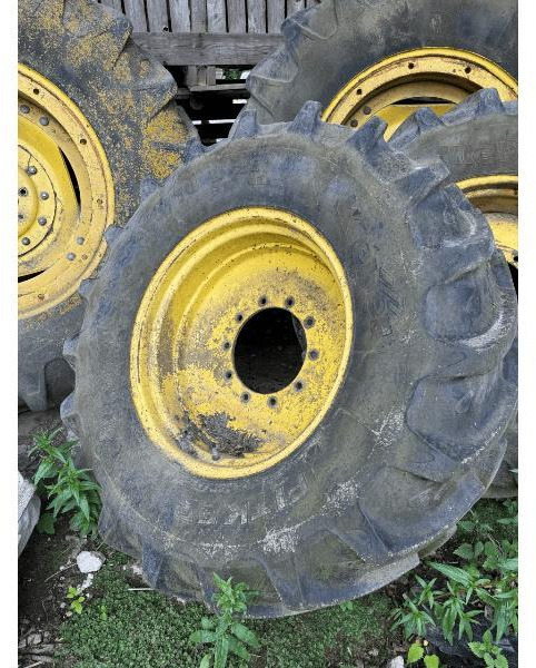 JOHN DEERE 6910 - Traktor: obrázek 5 JOHN DEERE 6910 - Traktor: obrázek 5