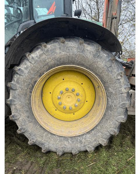 JOHN DEERE 6R195 - Traktor: obrázek 2 JOHN DEERE 6R195 - Traktor: obrázek 2