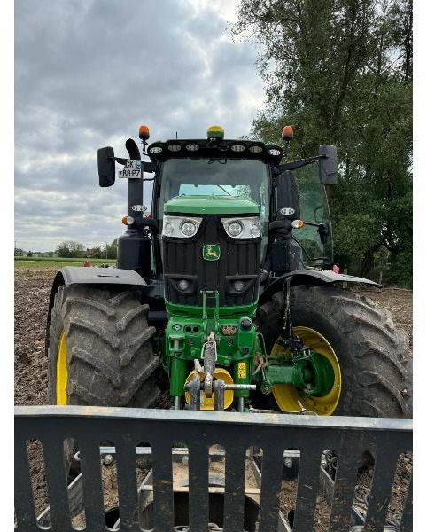 JOHN DEERE 6R250 - Traktor: obrázek 3 JOHN DEERE 6R250 - Traktor: obrázek 3