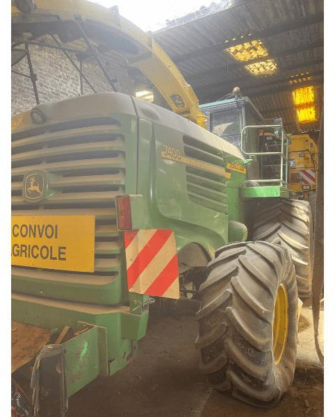 JOHN DEERE 7400 4RM - Sklízecí řezačka: obrázek 2 JOHN DEERE 7400 4RM - Sklízecí řezačka: obrázek 2