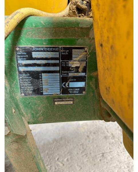 JOHN DEERE 832I - Tažený postřikovač: obrázek 3 JOHN DEERE 832I - Tažený postřikovač: obrázek 3