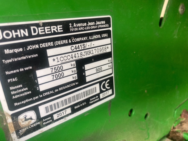Lis na válcové balíky, Ovíječka JOHN DEERE C441R: obrázek 7
