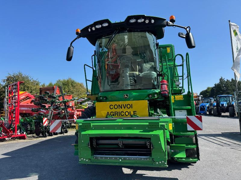 JOHN DEERE T550 - Sklízecí mlátička: obrázek 2 JOHN DEERE T550 - Sklízecí mlátička: obrázek 2
