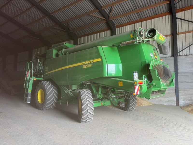 JOHN DEERE T660 - Sklízecí mlátička: obrázek 1 JOHN DEERE T660 - Sklízecí mlátička: obrázek 1