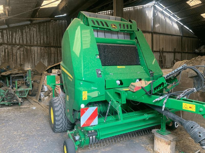 JOHN DEERE V461M - Lis na válcové balíky: obrázek 1 JOHN DEERE V461M - Lis na válcové balíky: obrázek 1