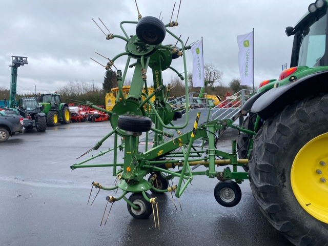 KRONE KW6.72 - Obraceč/ Shrnovač: obrázek 4 KRONE KW6.72 - Obraceč/ Shrnovač: obrázek 4