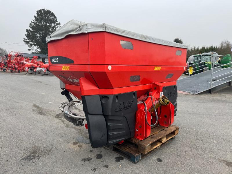 KUHN AXIS50.1W - Rozmetadlo hnoje: obrázek 3 KUHN AXIS50.1W - Rozmetadlo hnoje: obrázek 3