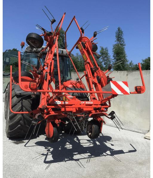 KUHN GF5902 - Obraceč/ Shrnovač: obrázek 1 KUHN GF5902 - Obraceč/ Shrnovač: obrázek 1