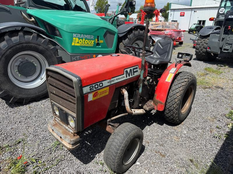 MASSEY-FERGUSON 200 - Traktor: obrázek 1 MASSEY-FERGUSON 200 - Traktor: obrázek 1