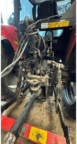 MASSEY-FERGUSON 5460 - Traktor: obrázek 3 MASSEY-FERGUSON 5460 - Traktor: obrázek 3