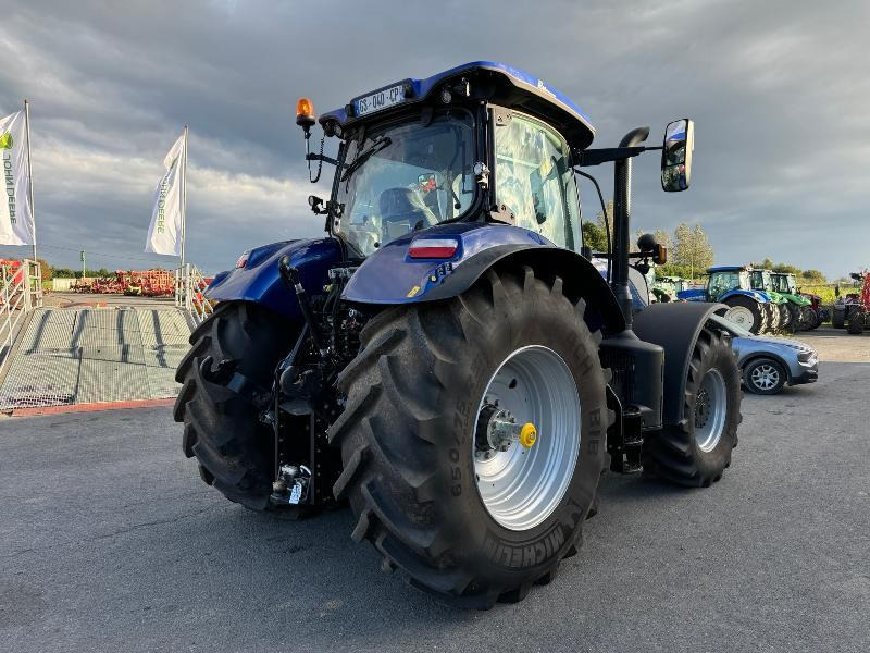 NEW-HOLLAND T7.245 AC - Traktor: obrázek 4 NEW-HOLLAND T7.245 AC - Traktor: obrázek 4