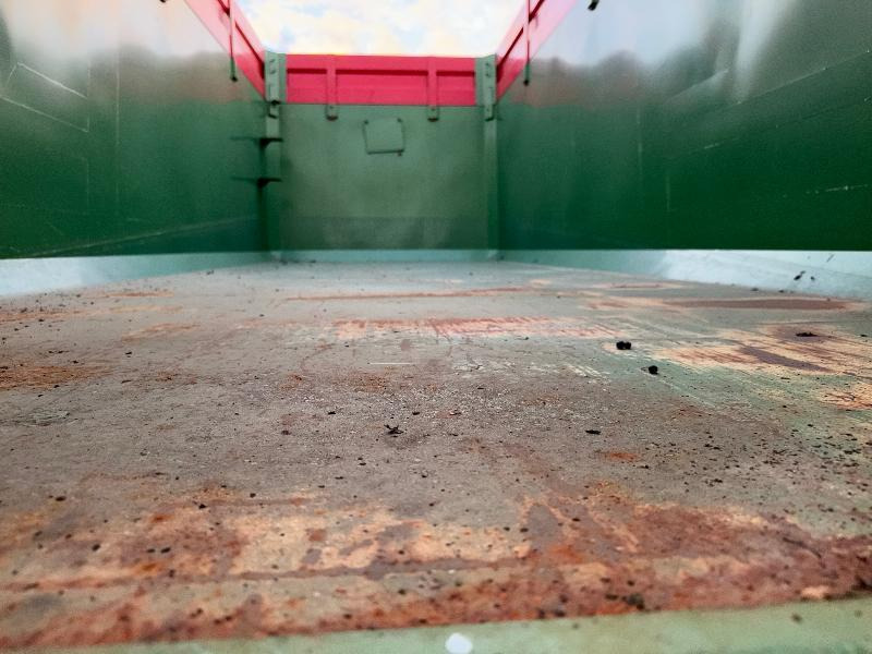 PANIEN P18B - Zemědělský sklápěcí přívěs: obrázek 4 PANIEN P18B - Zemědělský sklápěcí přívěs: obrázek 4