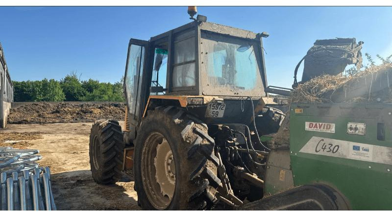 RENAULT 133-14 T - Traktor: obrázek 3 RENAULT 133-14 T - Traktor: obrázek 3