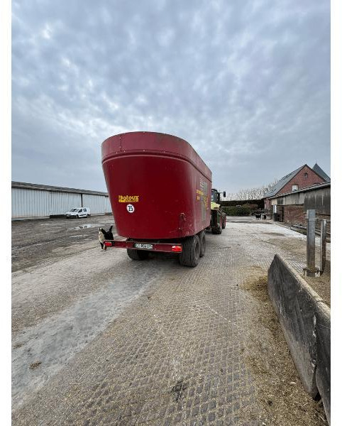 STRAUTMANN VERTI MIX 2401 - Krmný míchací vůz: obrázek 2 STRAUTMANN VERTI MIX 2401 - Krmný míchací vůz: obrázek 2