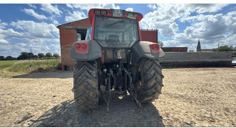 VALTRA T160 - Traktor: obrázek 3 VALTRA T160 - Traktor: obrázek 3