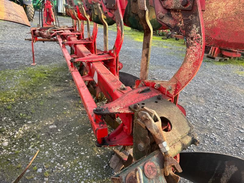 Pluh VOGEL + NOOT 8S565A10: obrázek 9 Pluh VOGEL + NOOT 8S565A10: obrázek 9