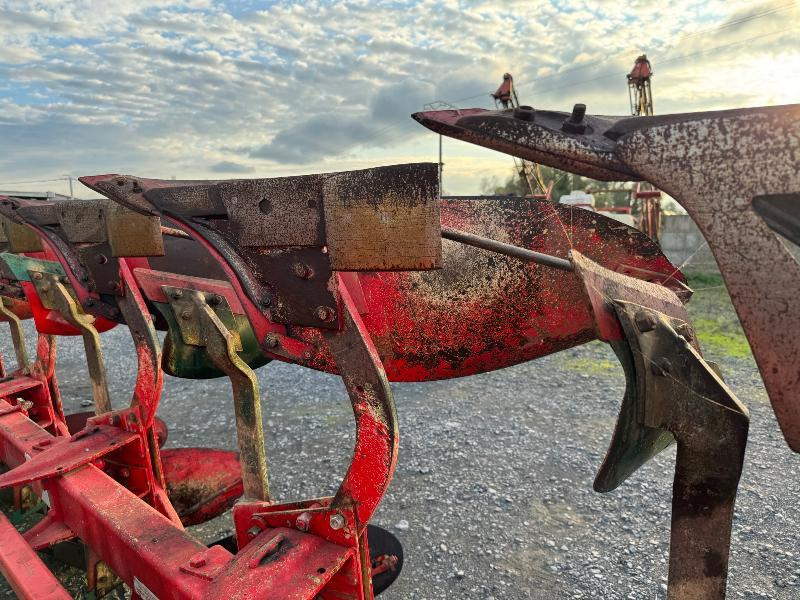 Pluh VOGEL + NOOT 8S565A10: obrázek 10 Pluh VOGEL + NOOT 8S565A10: obrázek 10