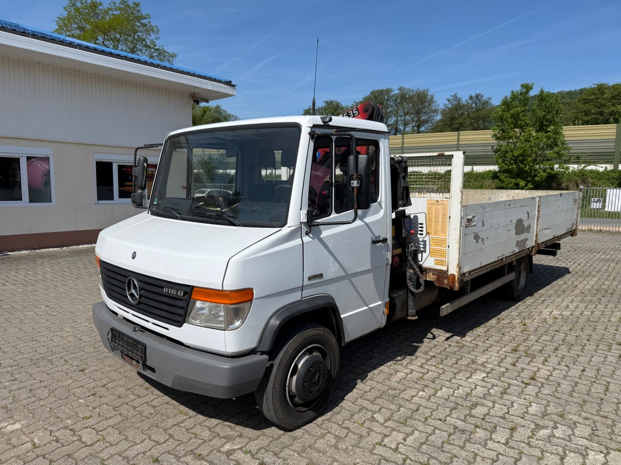Mercedes-Benz 816 D - Dodávka valník: obrázek 1 Mercedes-Benz 816 D - Dodávka valník: obrázek 1