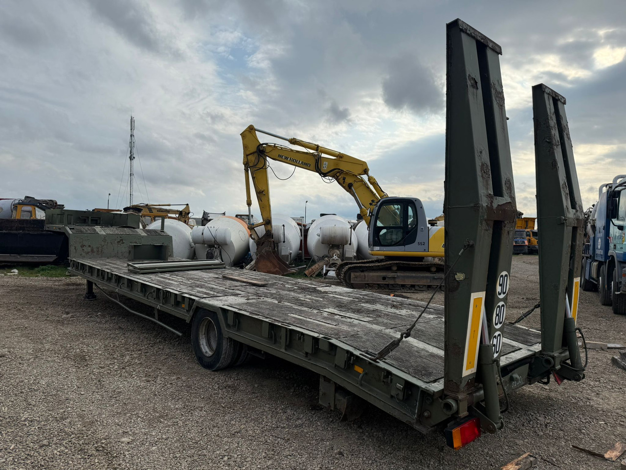 ACTM S2015 TRAILER - Podvalníkový návěs: obrázek 4 ACTM S2015 TRAILER - Podvalníkový návěs: obrázek 4