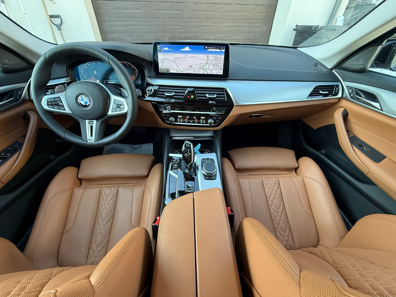 BMW 520D MILDHYBRID - Sedan: obrázek 5 BMW 520D MILDHYBRID - Sedan: obrázek 5