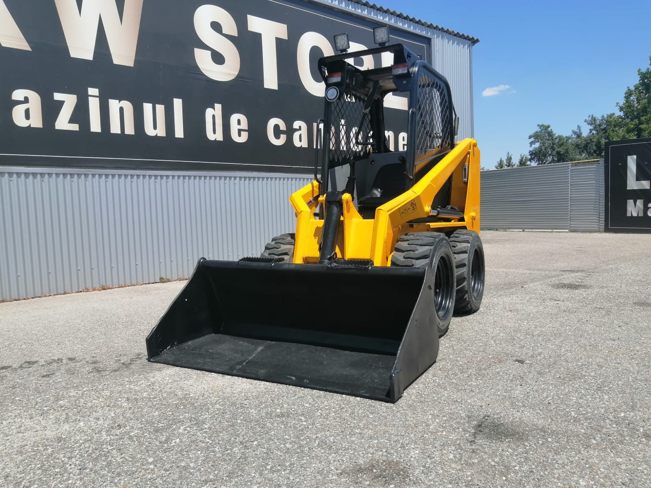 Bobcat SKID TYRE FRONT LOADER RAM ITALY - Smykový nakladač: obrázek 1 Bobcat SKID TYRE FRONT LOADER RAM ITALY - Smykový nakladač: obrázek 1