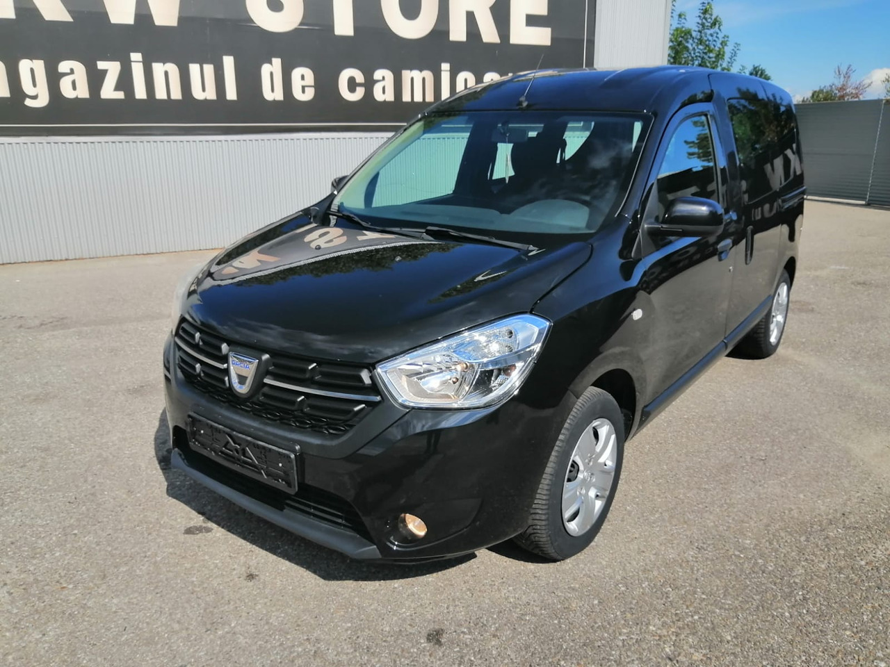 DACIA Dokker 1,6 sCE Comfort Benzina/GPL, TOP !!! - Dodávka s dvojitou kabinou: obrázek 1 DACIA Dokker 1,6 sCE Comfort Benzina/GPL, TOP !!! - Dodávka s dvojitou kabinou: obrázek 1